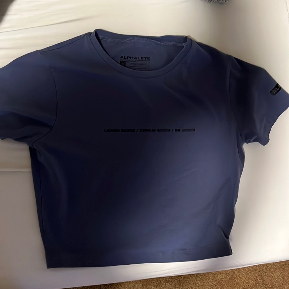 Alphalete crop top